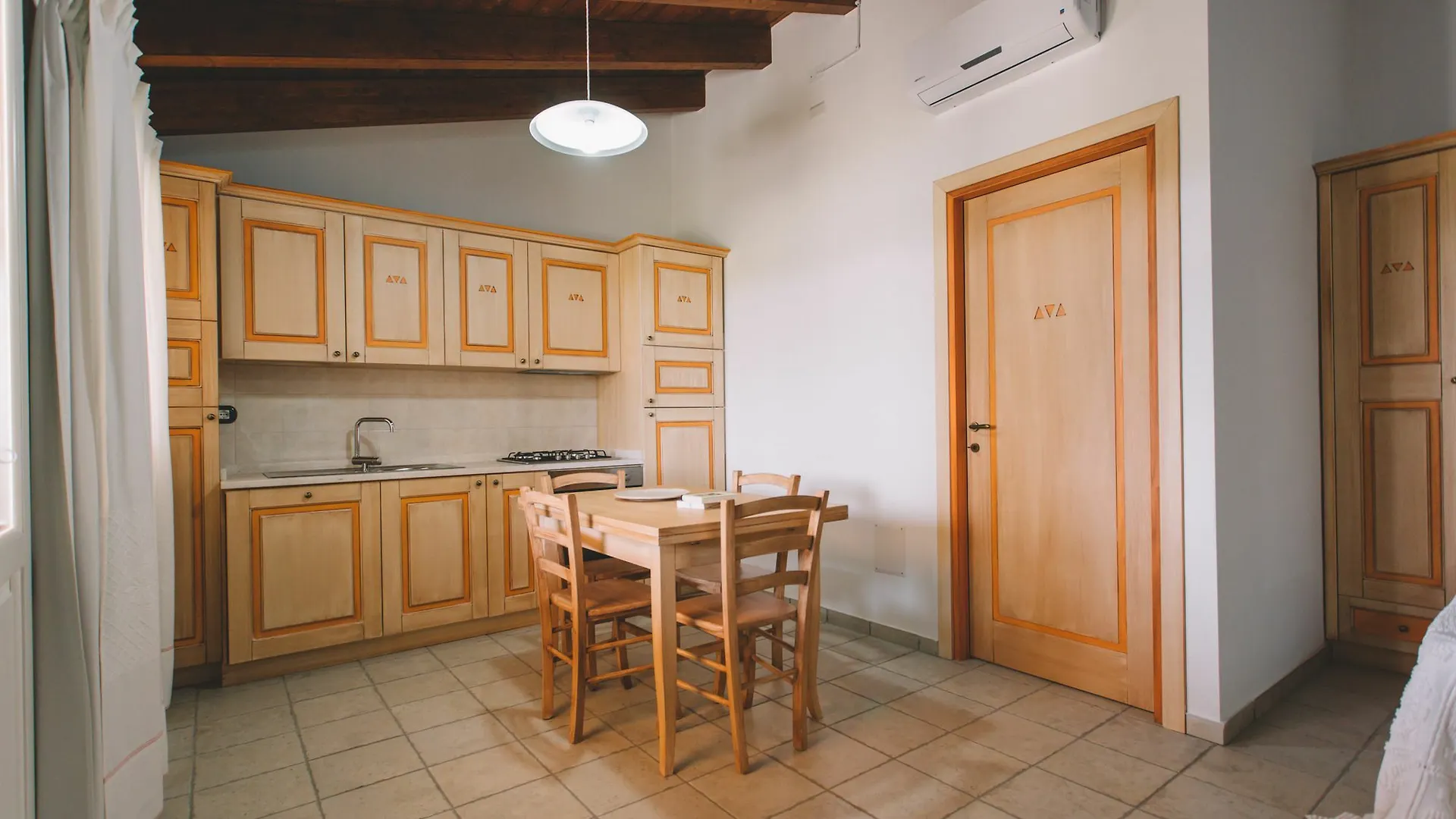 Ξενοδοχείο με διαμερίσματα Sole D'Estate Agriresidence Costa Rei
